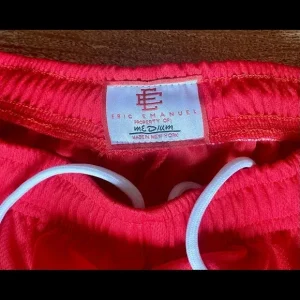 ee-shorts-basic-short-red-02